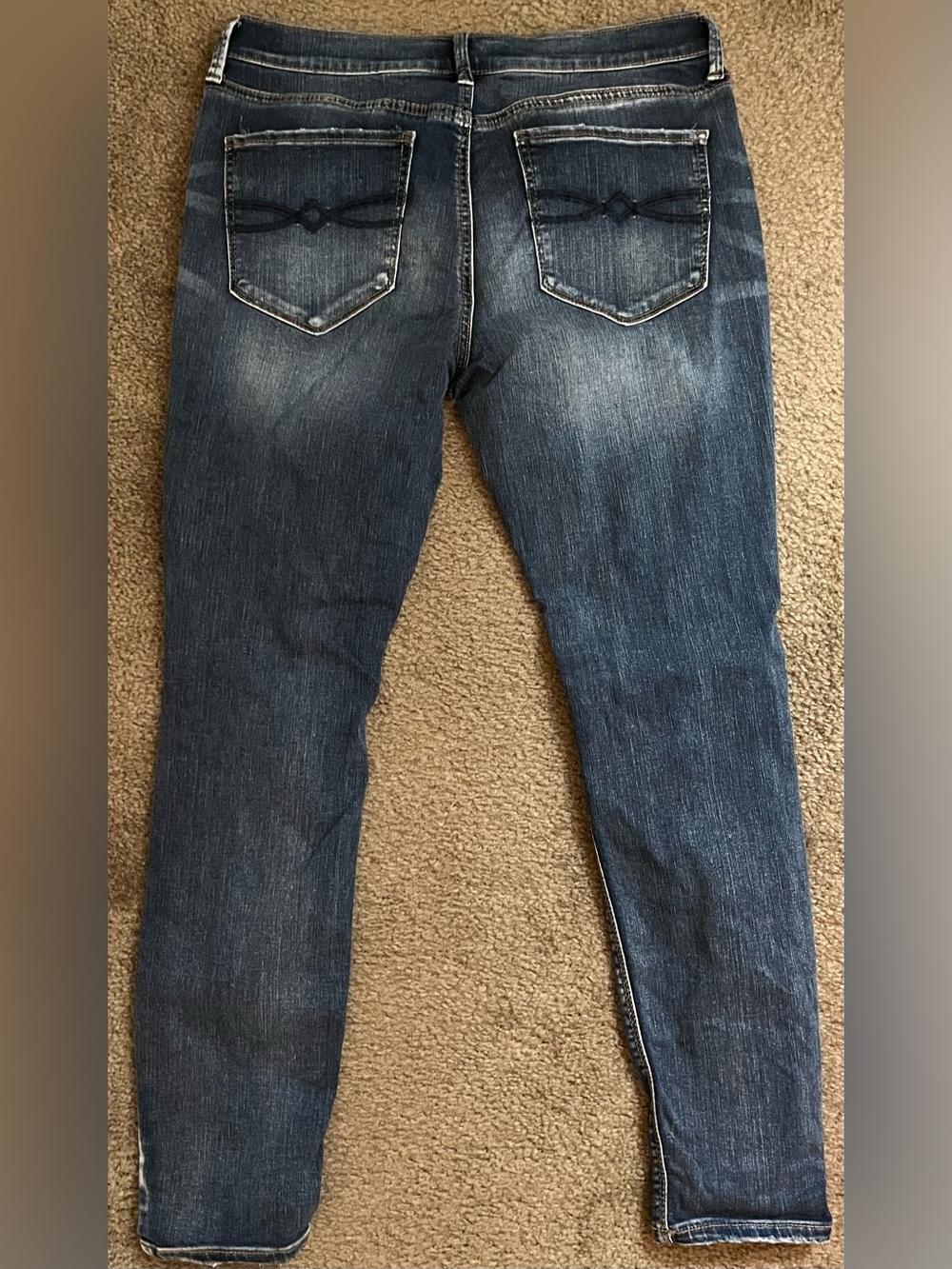 Mudd Distressed Dark Wash Ripped Skinny Jeans Like New - Picture 2 of 3